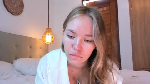 Mary  Blonde and Kira brunette online show from 05/22/26, 05:03