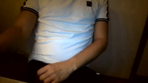 Snapshot of gentlecamdutch chatting on 09/11/25, 06:41 Gentlecamdutch online show from 09/11/25, 06:41