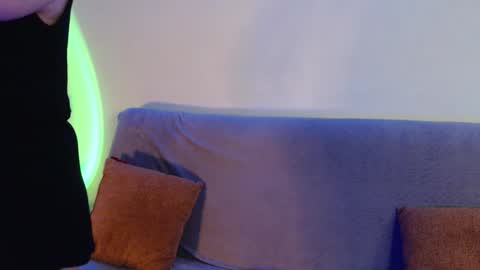 Snapshot of gentlemila chatting on 12/14/25, 10:58 gentlemila online show from 12/14/25, 10:58