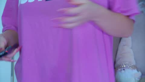 Snapshot of gentlerossi chatting on 12/17/24, 07:04 GentleRossi online show from 12/17/24, 07:04