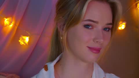 Snapshot of gentlerossi chatting on 01/16/25, 12:45 GentleRossi online show from 01/16/25, 12:45