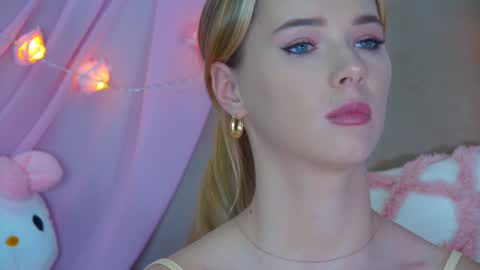 Snapshot of gentlerossi chatting on 01/17/25, 10:01 GentleRossi online show from 01/17/25, 10:01