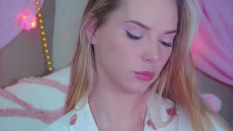 Snapshot of gentlerossi chatting on 03/08/25, 03:24 GentleRossi online show from 03/08/25, 03:24