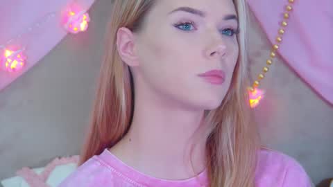 Snapshot of gentlerossi chatting on 03/11/25, 03:34 GentleRossi online show from 03/11/25, 03:34