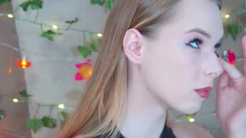 Snapshot of gentlerossi chatting on 10/10/25, 03:33 GentleRossi online show from 10/10/25, 03:33