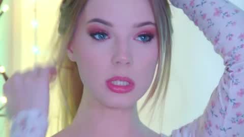 Snapshot of gentlerossi chatting on 11/22/25, 04:50 GentleRossi online show from 11/22/25, 04:50