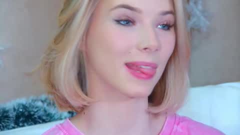 Snapshot of gentlerossi chatting on 12/02/25, 05:30 GentleRossi online show from 12/02/25, 05:30