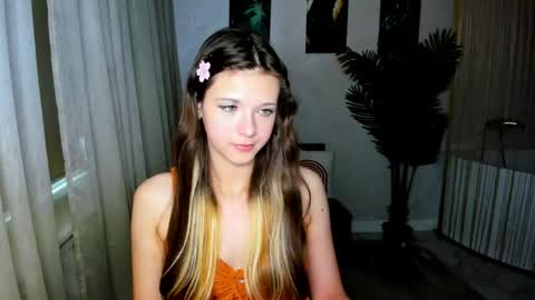 Snapshot of gentltease chatting on 05/30/26, 05:37 Alice online show from 05/30/26, 05:37