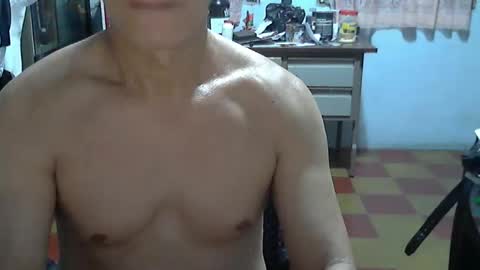 Genuino online show from 11/23/25, 12:43