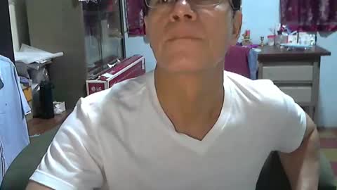 Genuino online show from 04/01/26, 04:02