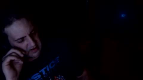 Snapshot of geoffbmn chatting on 04/26/26, 03:59 geoffbmn online show from 04/26/26, 03:59
