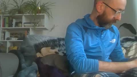 Geon online show from 10/16/25, 04:19