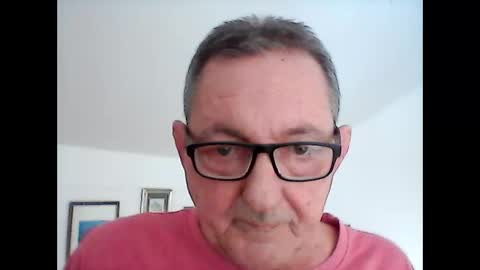 Snapshot of georg1412 chatting on 11/03/25, 01:01 georg1412 online show from 11/03/25, 01:01