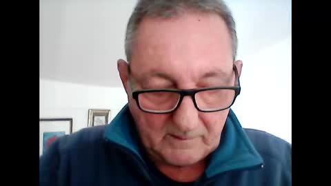 Snapshot of georg1412 chatting on 12/16/25, 11:26 georg1412 online show from 12/16/25, 11:26