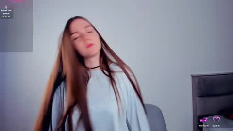 Julia online show from 04/03/26, 05:55