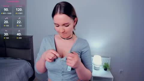 Julia online show from 04/06/26, 05:58