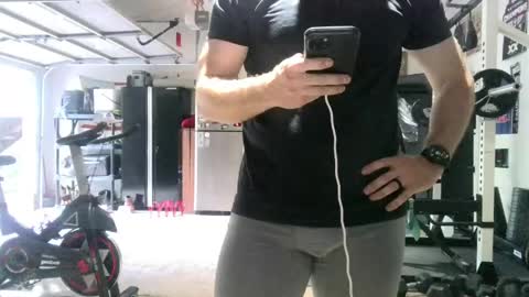 georgiaboy11 online show from 04/16/26, 09:39