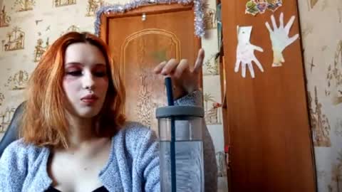 Snapshot of georgianahaeussler chatting on 04/07/26, 10:05 Ellie online show from 04/07/26, 10:05