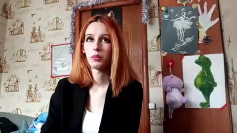 Snapshot of georgianahaeussler chatting on 04/14/26, 10:54 Ellie online show from 04/14/26, 10:54