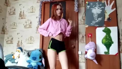 Snapshot of georgianahaeussler chatting on 05/05/26, 02:36 Ellie online show from 05/05/26, 02:36