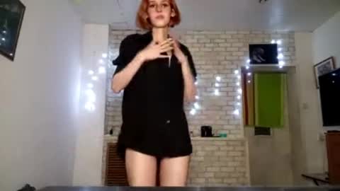 Snapshot of georgianahaeussler chatting on 05/31/26, 03:08 Ellie online show from 05/31/26, 03:08