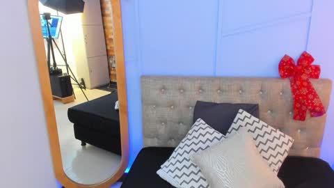 Georgina Coule online show from 12/11/24, 12:02