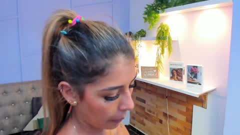 Georgina Coule online show from 01/28/25, 06:17