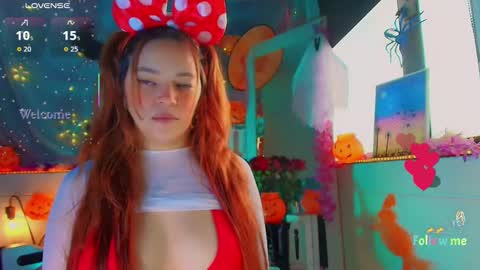 georgina_moschino online show from 10/15/25, 10:21