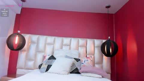 Snapshot of georginaa_ chatting on 04/10/26, 11:37 Georgina online show from 04/10/26, 11:37