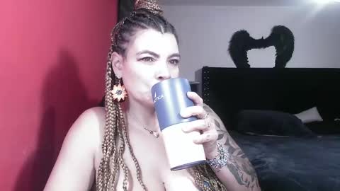 Georgina  online show from 11/30/25, 05:55