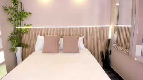 GeorginaReyes  online show from 04/18/26, 10:43