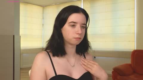 My name is Kelly online show from 10/08/25, 03:26