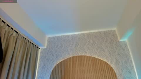 Kendal  online show from 04/06/26, 03:48