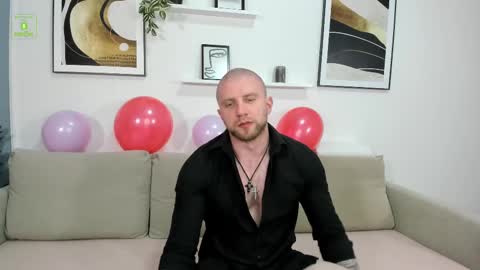 Snapshot of gerard_finbar chatting on 02/14/25, 06:56 Gerard Finbar online show from 02/14/25, 06:56