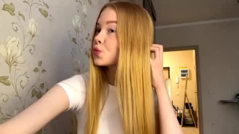 Amelia online show from 10/20/25, 09:43