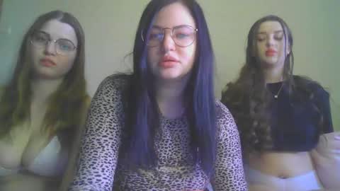 Eva online show from 03/10/25, 01:54