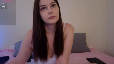 Snapshot of germangirl1996 chatting on 05/08/26, 04:01 Nadine online show from 05/08/26, 04:01
