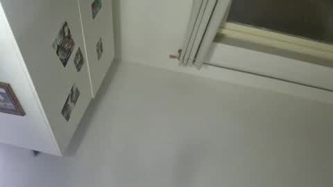 A  A online show from 02/05/25, 05:09