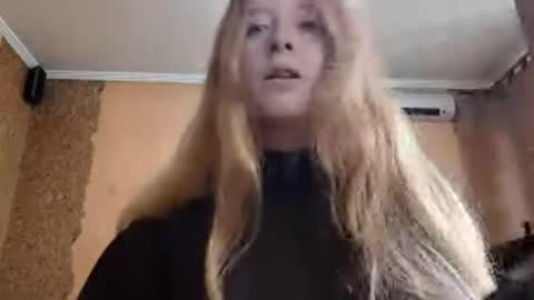 Kate online show from 05/25/26, 10:27
