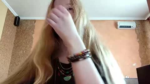 Kate online show from 05/30/26, 01:25