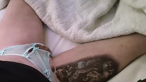 Snapshot of getmehard4213 chatting on 12/17/24, 05:04 Luscious online show from 12/17/24, 05:04