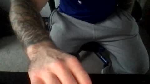 Snapshot of gg6655 chatting on 11/13/25, 01:32 gg6655 online show from 11/13/25, 01:32