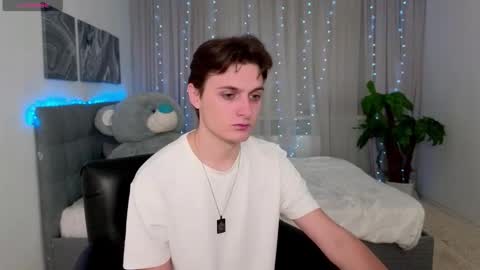 Alex online show from 10/21/25, 09:32