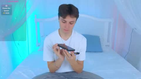 Alex online show from 10/29/25, 10:28