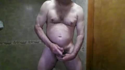 gguyfrofunn_2 online show from 06/01/26, 11:56