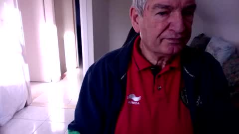 Gisse online show from 12/18/25, 01:06