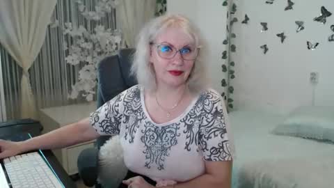 Ghertrudequeen online show from 04/04/26, 04:00