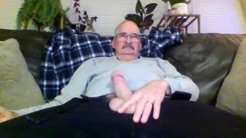 ghost2534 online show from 12/18/25, 11:44