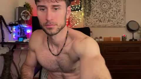 big boy ghost face online show from 10/30/25, 09:26