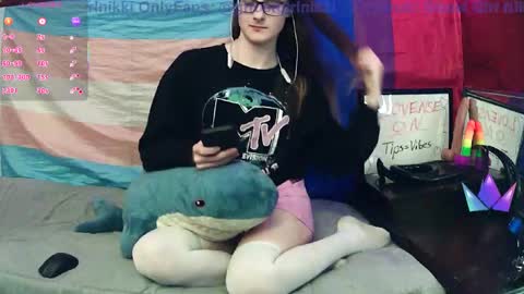Snapshot of ghostgirlnikki chatting on 11/24/25, 06:13 Ghost Girl Nikki online show from 11/24/25, 06:13